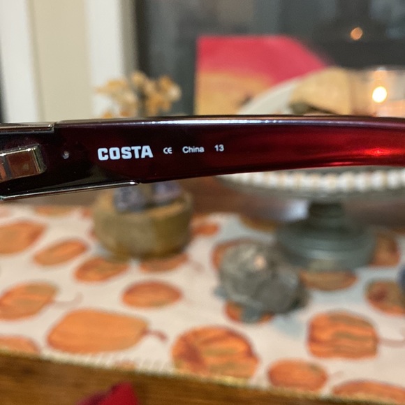 Red Costa Isabella - Picture 4 of 7